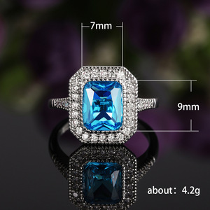 Anello da Donna con Zircone Blu Mare, Design Minimalista ed Elegante, per Uso Quotidiano, Feste, Anniversari, Gioiello da Dito Versatile e Impilabile, Regalo - Product Image 3