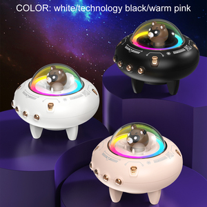 Haut-parleur Bluetooth sans fil avec appel mains libres, lecture de carte TF, lumière RGB, design créatif mignon d'astronaute ours OVNI - Product Image 4