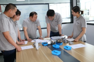 Hidrolavadora Eléctrica de Alta Presión de 2400W y 180 Bares para Lavado de Autos y Detallado de Motos - Product Image 6