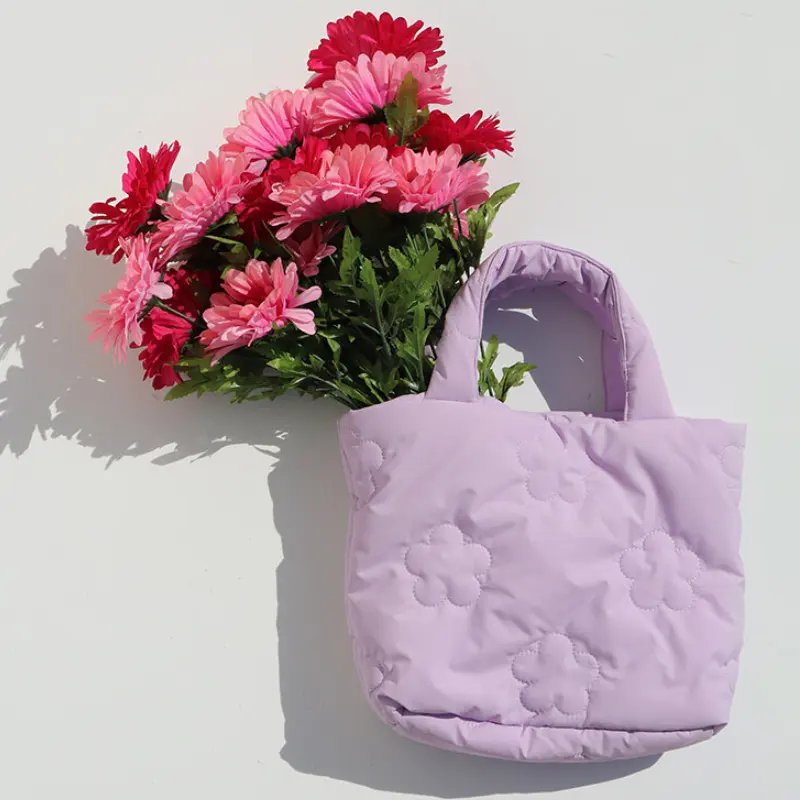 2023かわいい花のキルティングバッグソフトコットンパディングバッグハンドバッグファッションクリームキルティングバッグ