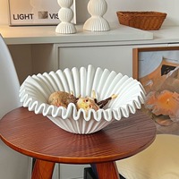 Assiette en céramique noire rétro pour la décoration de table/assiette à fruits, décoration et rangement pour la maison