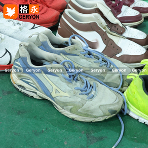 Мужская фирменная спортивная обувь с низким вырезом - Product Image 1