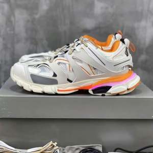 Zapatillas Deportivas de Plataforma de Alta Calidad, Diseño de Lujo, Casuales, con Luces LED, Modelo Track 3.0 - Product Image 2