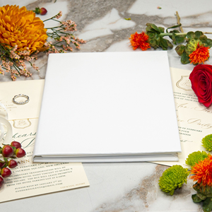 Invitations de mariage de luxe élégantes en cuir, lin et velours personnalisables haut de gamme - Product Image 3