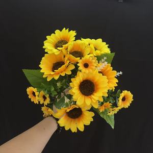Bouquet de tournesols artificiels Junheyuan, 24 fleurs jaunes pour la décoration du salon, l'arrangement de la table ou du meuble TV - Product Image 2