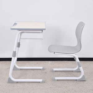 Silla Escolar Starlight para Estudiantes de Primaria y Secundaria con Altura Ajustable y Diseño de Plástico Resistente - Product Image 2
