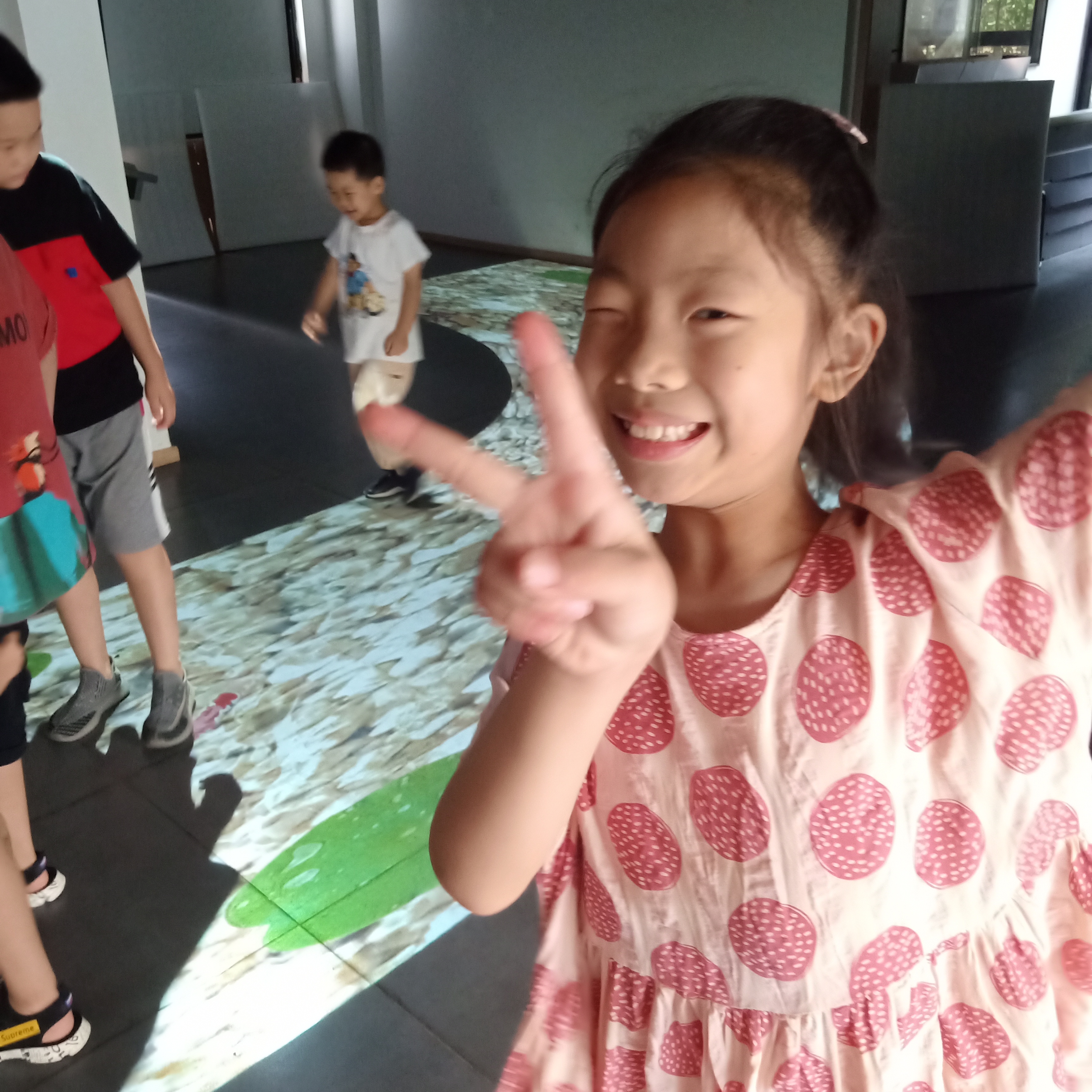 Оптовая продажа 2023, интерактивный волшебный проекционный 3d Пол и стена Defi для детей