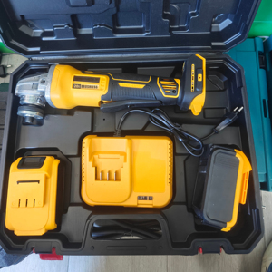 Meilleure qualité 21V électrique Lithium 5 pouces <span class=keywords><strong>sans</strong></span> <span class=keywords><strong>fil</strong></span> <span class=keywords><strong>Angle</strong></span> 21V <span class=keywords><strong>meuleuse</strong></span> petites meuleuses <span class=keywords><strong>d</strong></span>'<span class=keywords><strong>angle</strong></span> 125mm batterie 20V - Product Image 1