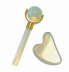 Bon prix de gros mini taille jade opalite naturel outils de beauté gua sha rouleau ensemble de soins de la peau - Product Image 1