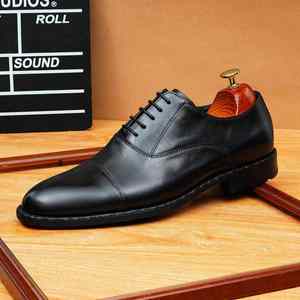 Business Formal Men's Shoes with Hand-woven Leather Uppers Made of Cowhide Low <b>Heel</b> Breathable and Casual Design - Product Image 5