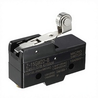Interrupteur à action micro Globaltone Z-15GW22-B 1NO + 1NC, levier à rouleaux à charnière, momentané, montage sur panneau, plastique, 250V