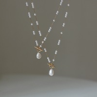 Bijoux faits à la main fermoir OT unique perle blanche délicate perle chaîne en acier inoxydable collier de perles d'eau douce pour les femmes