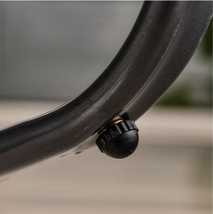 रहने वाले कमरे के उपयोग के लिए शून्य गुरुत्वाकर्षण सुविधा के साथ लोहे की फ्रेम रॉकिंग कुर्सी लिविंग रूम के उपयोग के लिए बाहरी बालकनी स्टील सामग्री के लिए - Product Image 6