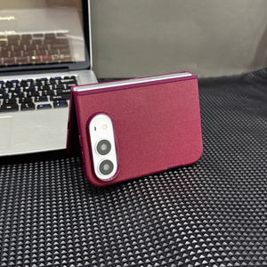 Funda Magnética Plegable Frame TechWoven 2026 para iPhone 18 Duo, con Tela Esmerilada y Cubierta Trasera de PC, Nueva - Product Image 5