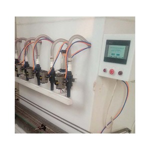 Machine de remplissage liquide automatique de remplissage de bouteilles en plastique de javel acide anticorrosif pour le moteur de haute précision en verre d'huile de boisson - Product Image 5