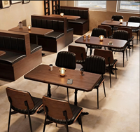 Ensemble de mobilier commercial de luxe pour restaurant d'Asie du Sud-Est : Table à manger en bois massif et métal, banquette de bar sur mesure et silencieuse