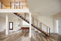 Escalier droit flottant Prima, support invisible personnalisé, marches en bois antidérapantes pour l'intérieur de la maison, escalier droit intérieur