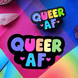 Venta al por mayor insignia de estampado lindo Pin de solapa personalizado duro suave esmalte Pins Maker Queer AF mate negro Metal esmalte Pin orgullo para bolsa - Product Image 2