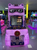 Machine de jeu d'arcade de course à deux joueurs pour enfants, avec son réaliste et lumières clignotantes, idéale pour les aires de jeux intérieures