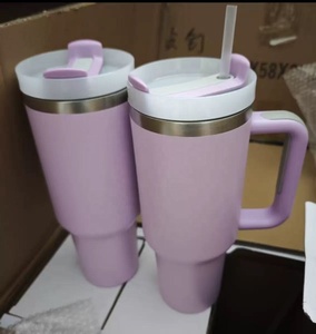 Acessórios Estéticos Rosa para Copo de 40 oz - 57 Opções de Cores, Tampa de Silicone para Canudo, Corrente de Contas para Alça - Product Image 3