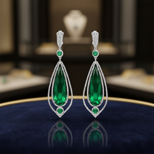 Orecchini Pendenti Verdi E1617 da Donna con Cristalli e Strass a Goccia, Taglio a Pera, Montatura a Castone, Gioielli Classici alla Moda per Feste - Product Image 2