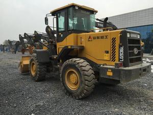 รถตักมือสองประสิทธิภาพที่เหนือกว่าสุด รถตักชั่วคราวมือสองขายในราคาต่ํา - Product Image 4