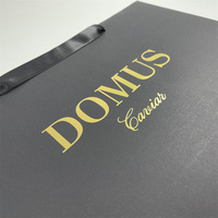 Bolsa de Papel Kraft Reciclado Negra de Alta Calidad con Logotipo Personalizado y Asas, Estampado en Caliente, Apta para Alimentos