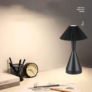 Lampe de table LED rechargeable portable 5V Barre tactile sans fil au design nordique et minimaliste avec laiton <span class=keywords><strong>moins</strong></span> cher pour la lecture dans la chambre - Product Image 3