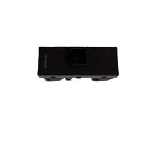 สวิตช์กระจกไฟฟ้า Volkswagen ด้านคนขับ รุ่น 7P6959857 พร้อมไฟสีขาว สำหรับเปลี่ยนในรถยนต์ Touareg - Product Image 2