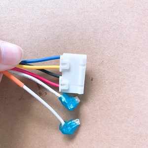 มอเตอร์พัดลมเพดาน Gree รุ่น FN35D 35W 1500 รอบต่อนาที สามระดับความเร็ว สำหรับใช้ภายในเครื่องปรับอากาศ - Product Image 1