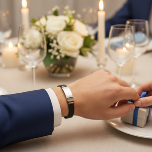 Bracciale in Acciaio Placcato Oro e Nero con Perle di Agata e Diamanti, Stile Religioso di Tendenza per Matrimoni, Anniversari, Feste o Regali - Product Image 3