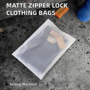 Сумка для одежды с матовым принтом - Product Image 3