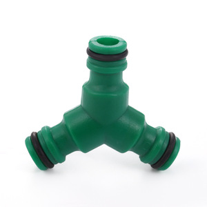 Conector en Y de plástico de 3 vías con conexión de púas para adaptador de manguera de riego de jardín - Product Image 1