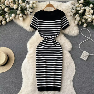 Vestido de punto de playa a rayas de verano cuello redondo manga corta Chic Hotsweet Slim Sundress Streetwear Y2K Bodycon Midi Dress - Product Image 4