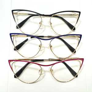 กรอบแว่นตาโลหะเต็มกรอบแฟชั่นใหม่ปี <span class=keywords><strong>2026</strong></span> ทรงแคทอายลายเรียบสำหรับทุกเพศเพื่อการปกป้องดวงตา - Product Image 2