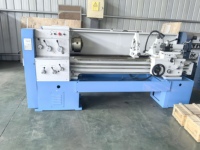 Offre à durée limitée : Tour horizontal manuel à banc déporté C6150x2000 avec DRO, frein au pied, haute précision, 4 postes à outils, usage moyen, MT6