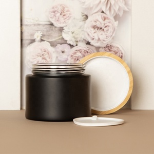 Vente en gros paquet de bougies Nature contenants de beurre corporel cosmétiques pot vide en verre <span class=keywords><strong>noir</strong></span> mat de 200g avec couvercle en <span class=keywords><strong>bambou</strong></span> - Product Image 3