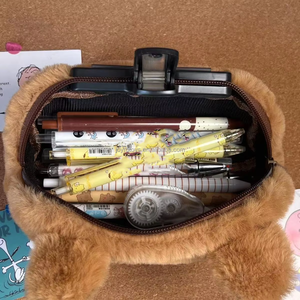 Trousse à crayons en forme d'animal Kawaii Cute Capybara Plush Stationary Case Cartoon - Product Image 5