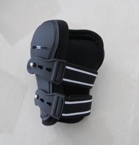 สินค้ามาใหม่ 1 คู่ รองขาหลังม้าและอุปกรณ์ป้องกันขาหลังม้า รองเอ็นม้า ปรับขนาดได้ มีหลายสี - Product Image 6