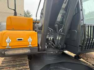 Excavatrice d'occasion Hyundai 220LC-9S, modèle 2023, moteur Cummins, godet de 1,2 m, pompe, moteur et roulement d'origine coréens, 22 tonnes - Product Image 3