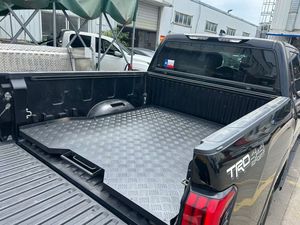 Bandeja Deslizante Personalizable para Camioneta, Sin Perforación, Impermeable, de Aluminio, para Hilux F150 Dodge Ram Toyota - Product Image 2