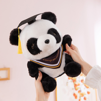 Peluche de Panda con Gorro de Graduación Realista, Súper Suave, Relleno de Algodón PP, Logotipo Personalizable, para Aliviar el Estrés de la Graduación