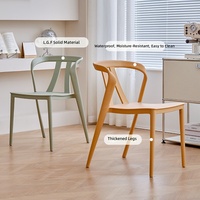 Chaise de salle à manger en plastique nordique empilable sans accoudoirs avec dossier pour balcon, terrasse, restaurant