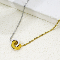 Collier pendentif cercle entrelacé en acier inoxydable plaqué or 18 carats avec chaîne maille forçat, colliers délicats pour femmes et couples, anniversaire