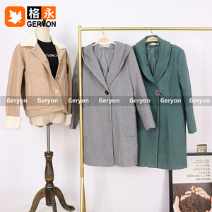 Abrigo Largo de Lana para Mujer, Estilo Bouclé, Ropa de Invierno de Segunda Mano, Estilo Vintage, Marca Geryon - Product Image 2