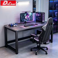 Table de jeu avec structure métallique durable, plateau dégradé et étagère latérale pour l'e-sport