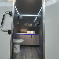 Toilettes mobiles modernes personnalisées pour l'extérieur Toilettes mobiles de camping Remorque de luxe Toilettes portables pour salle de bains Toilettes mobiles
