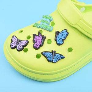 Animal lindo dibujos animados deporte comida chica <span class=keywords><strong>Karol</strong></span> <span class=keywords><strong>G</strong></span> zapato decoración zuecos encantos Pvc zapato hebilla Pvc zapato encantos para dama - Product Image 1