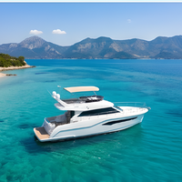 Yacht de croisière de luxe Flybridge de 15 m (50 pieds) avec 3 cabines, 2 salons, pont en teck, salon arrière, deux moteurs Cummins 425 CV, réservoir de carburant de 1600 L