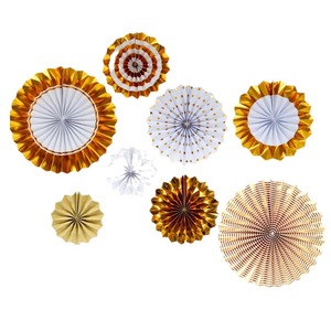 Éventails en <span class=keywords><strong>papier</strong></span> pliables en gros, décorations multicolores en rosettes de <span class=keywords><strong>papier</strong></span> pour mariages, banquets, hôtels, fêtes et événements - Product Image 3